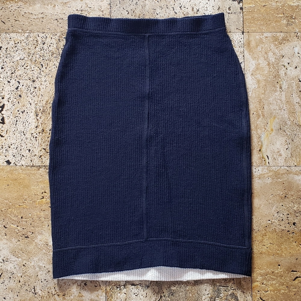 Gianfranco Ferre wool dark navy pencil skirt